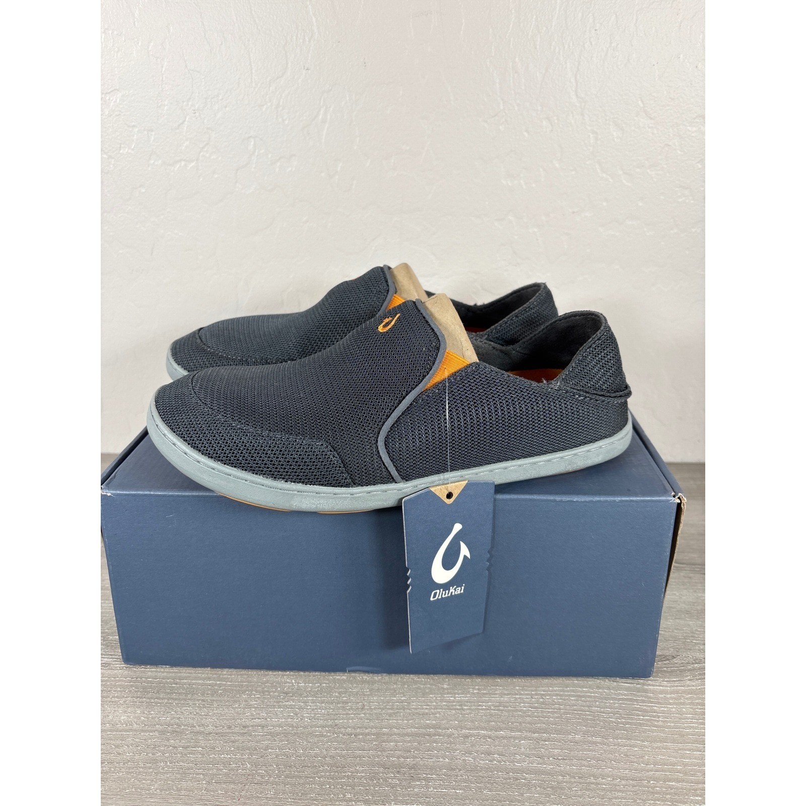 OluKai Nohea Mesh Mens Slip On Shoes Dark Shadow Grey 10188-4242 Size 9 NWT
