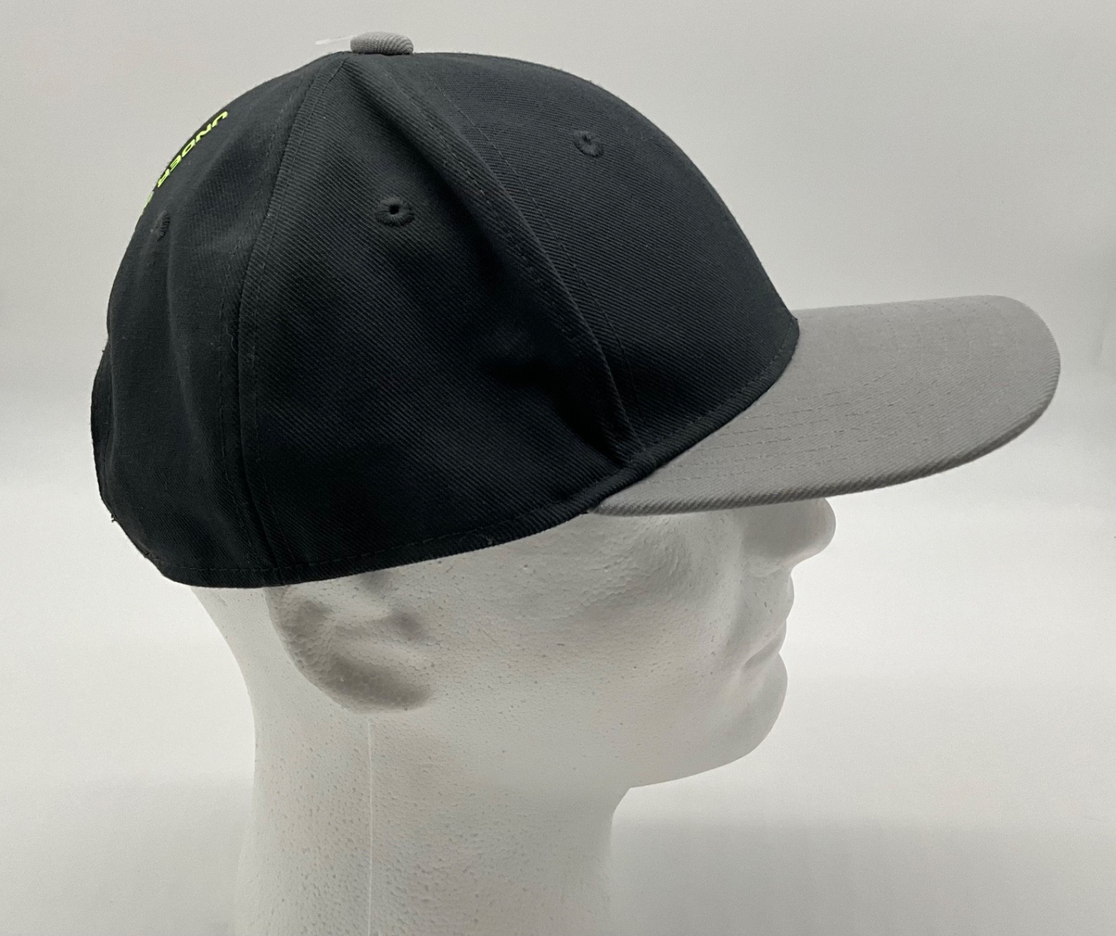 Under Armour HeatGear Stretch Fit Black Hyper Green Cap Hat