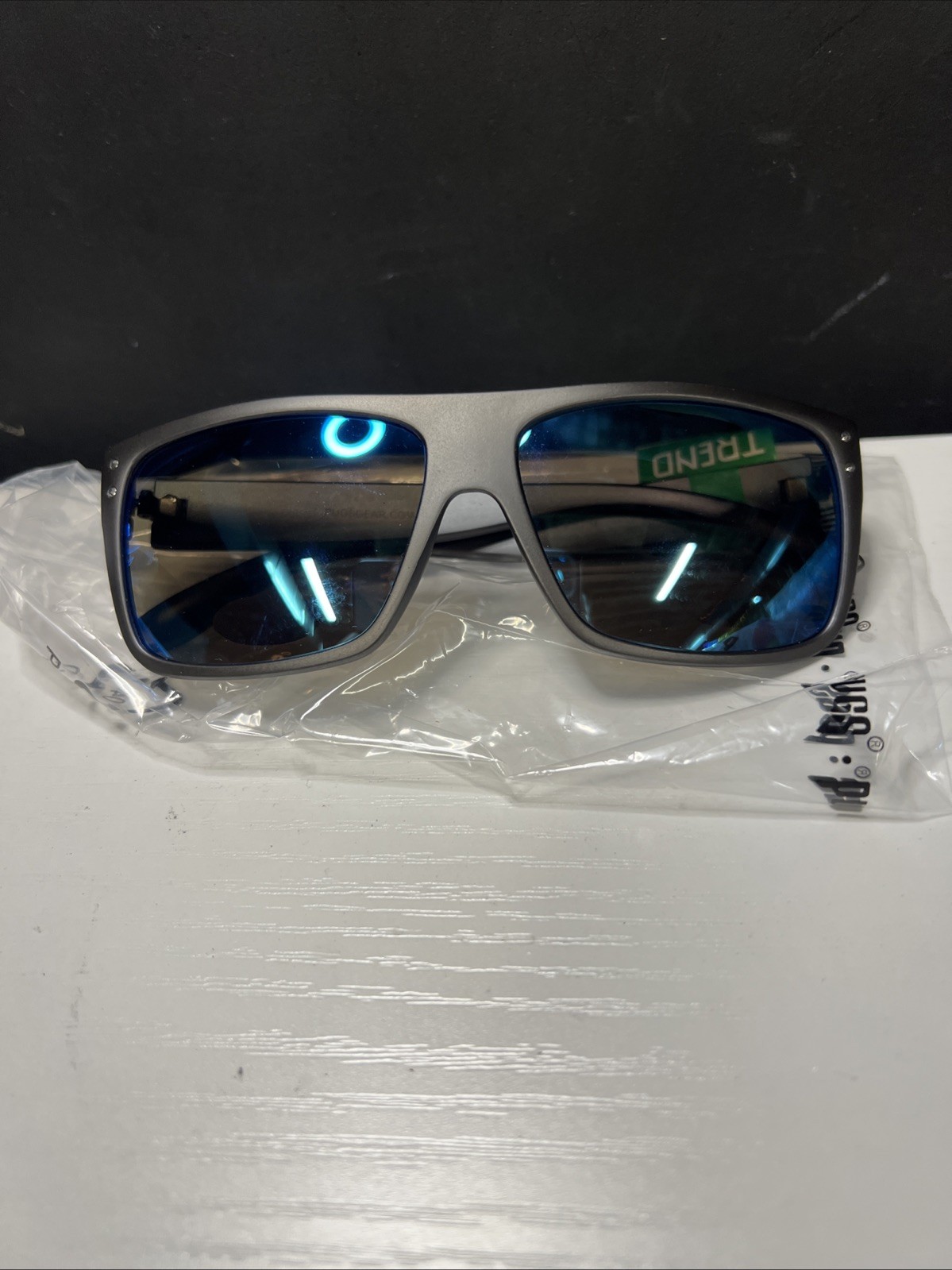 Pugs Trend T2 Sunglasses w/ Gray Frame & Blueish Colored Lenses New UV400