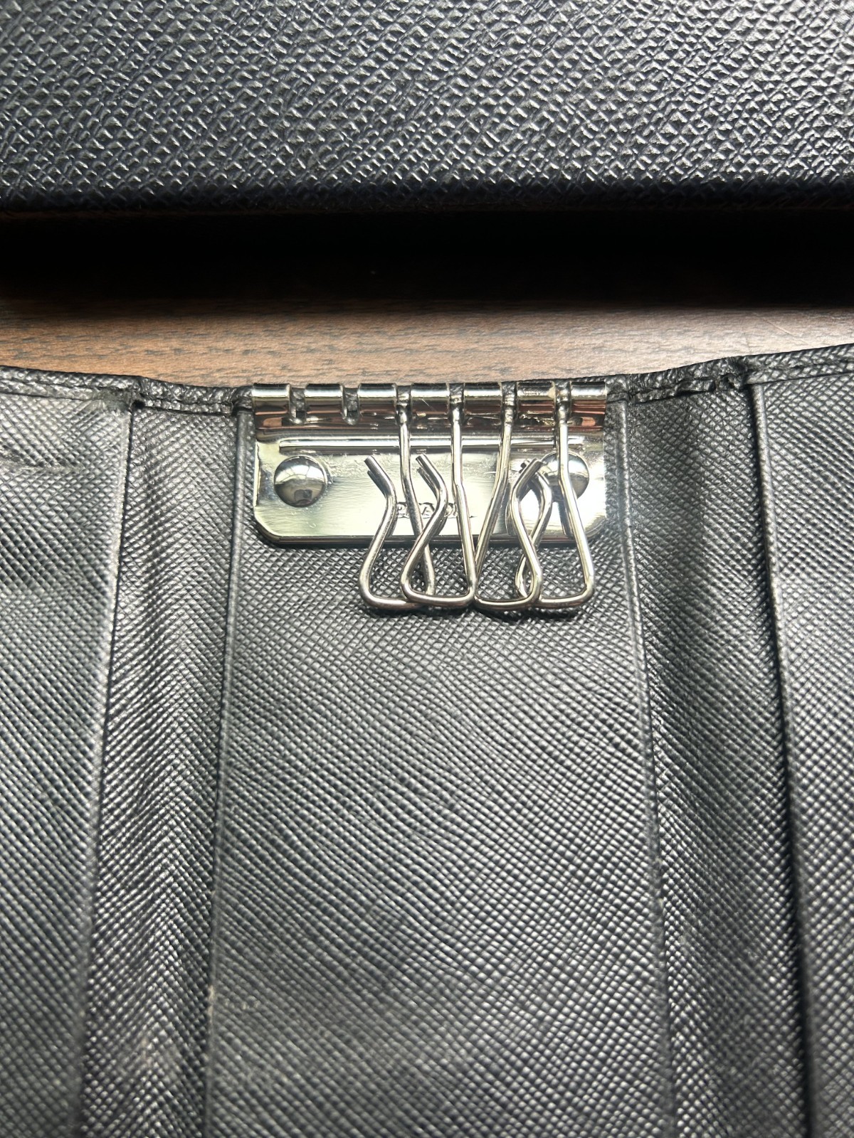 PRADA Saffiano Leather 6 Ring Key Case Black 2M0223 NERO w/ Box Card Authentic