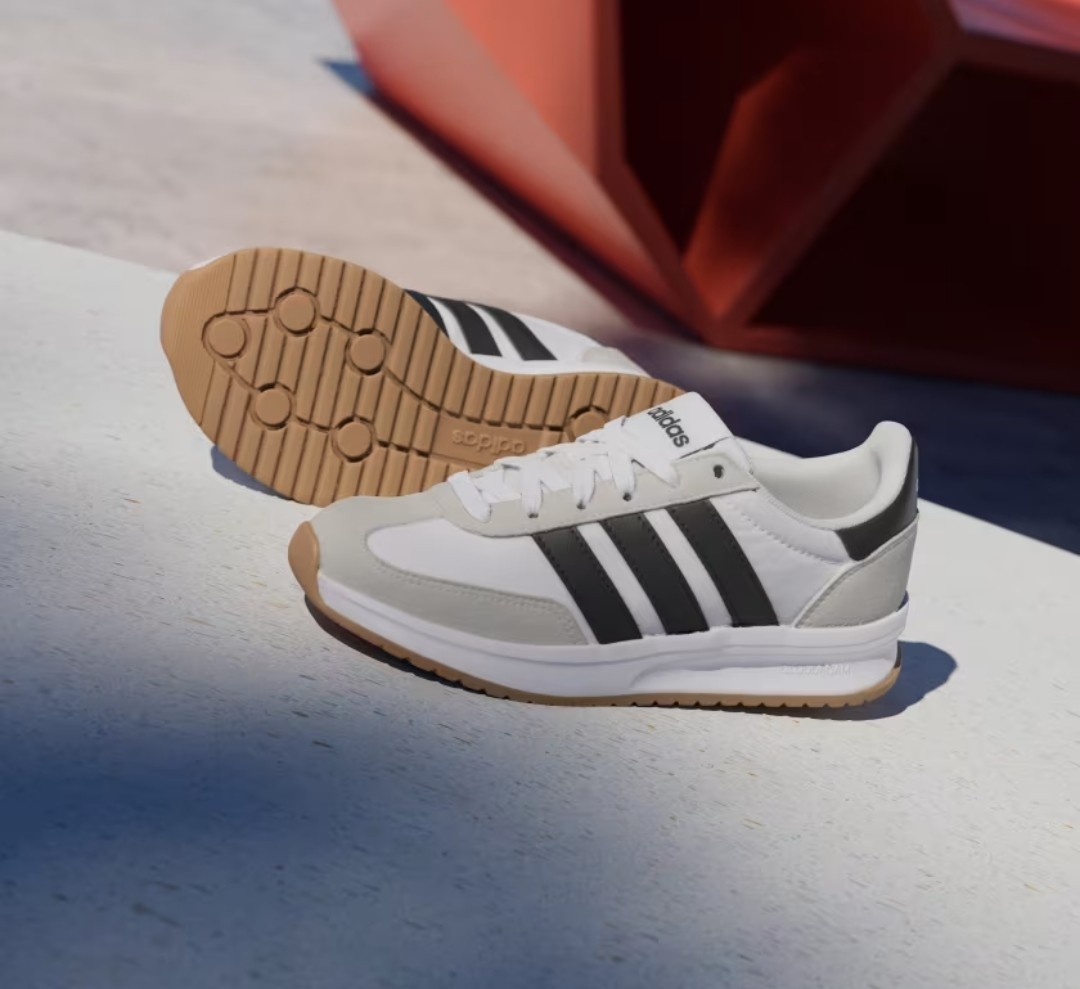 Size 7-Adidas Run 70s 2.0 Juniors White/black/grey (JI2266)