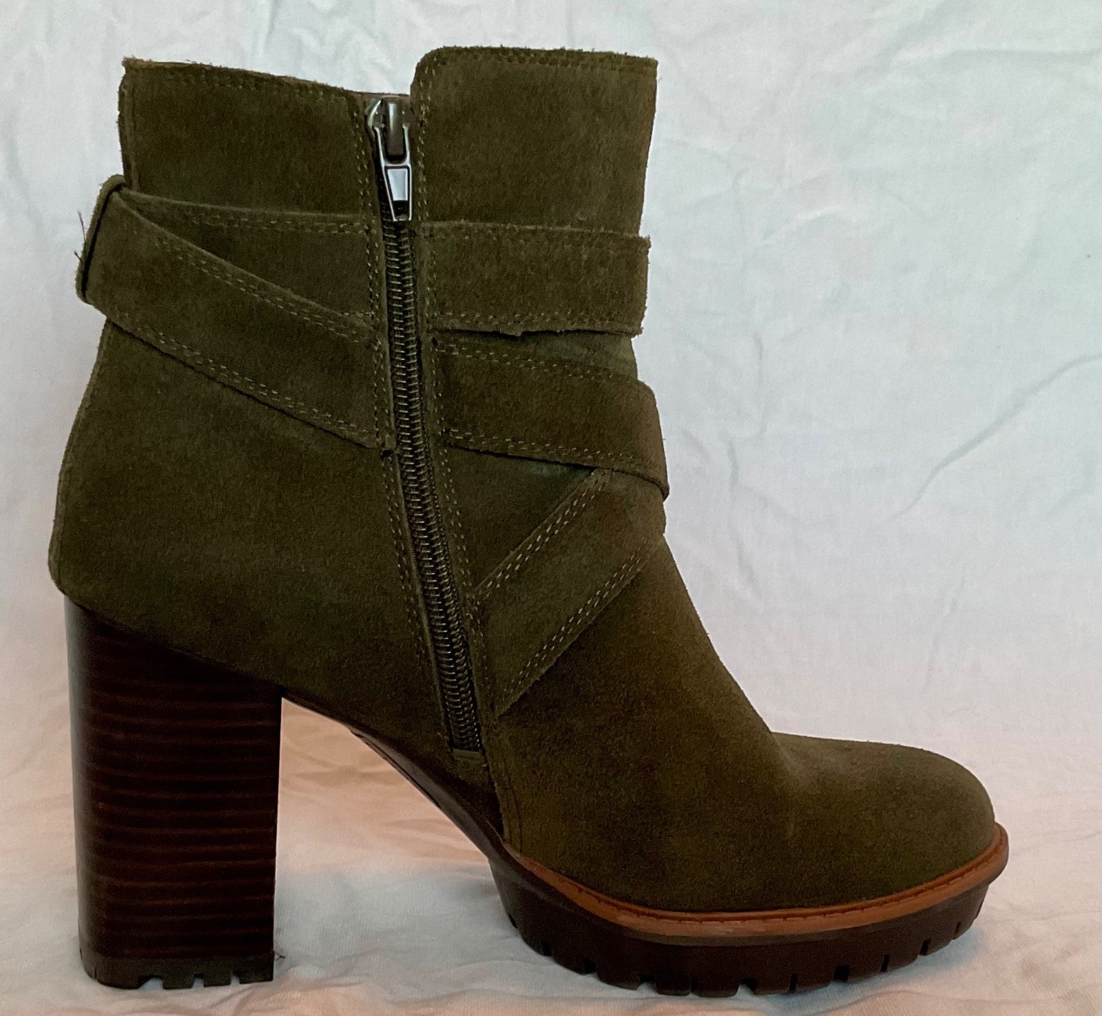 Naturalizer | Shoes | Naturalizer Lyra Crisscross Bootie suede size 8 green