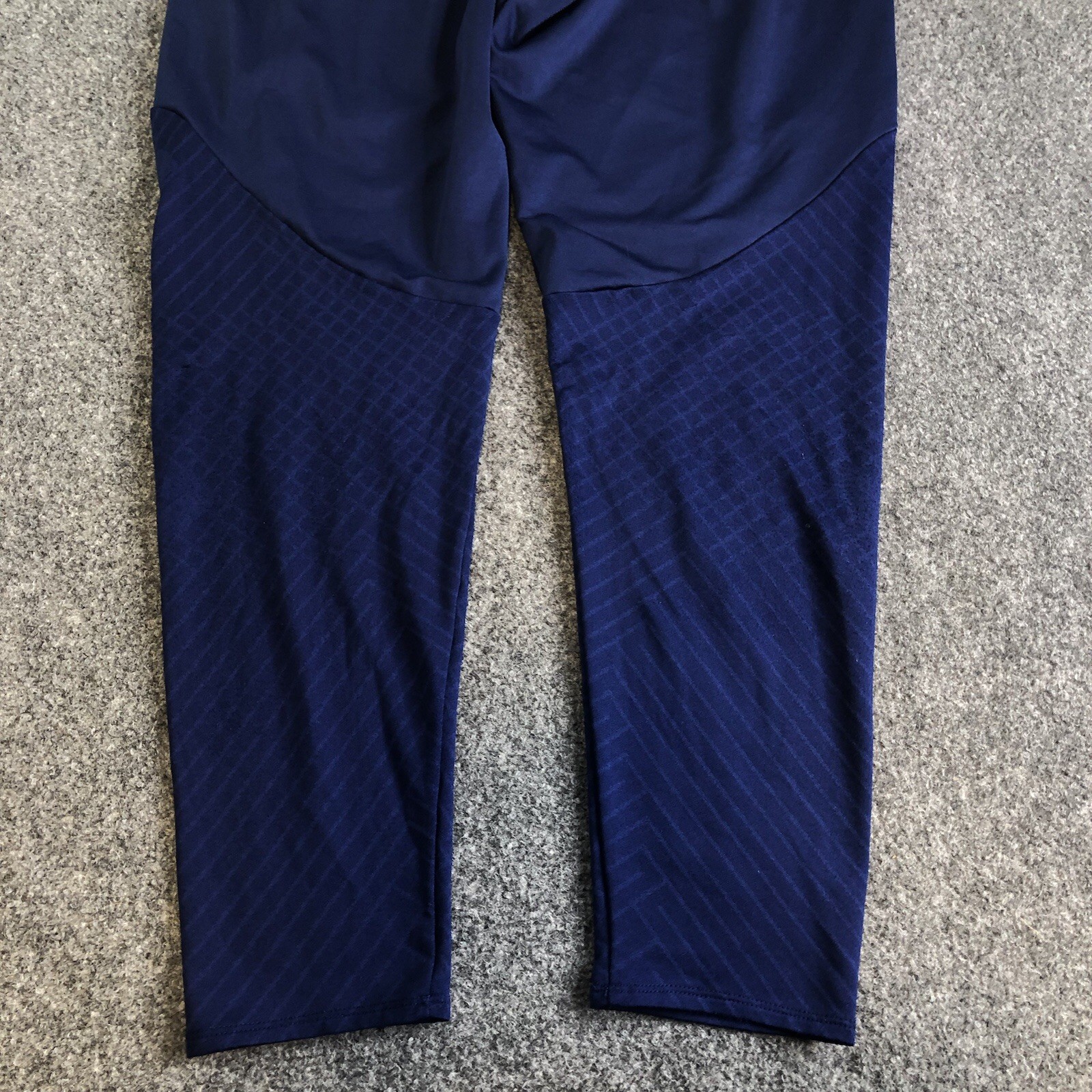 Nike FC Barcelona Strike Dri-Fit Soccer Pants DH7684-492 Mens Size Large