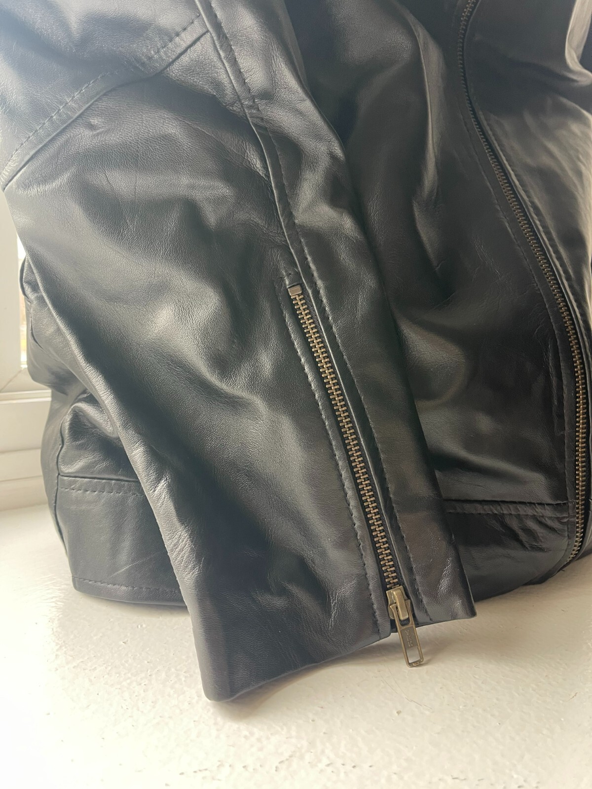Men’s genuine sheepskin leather jacket
