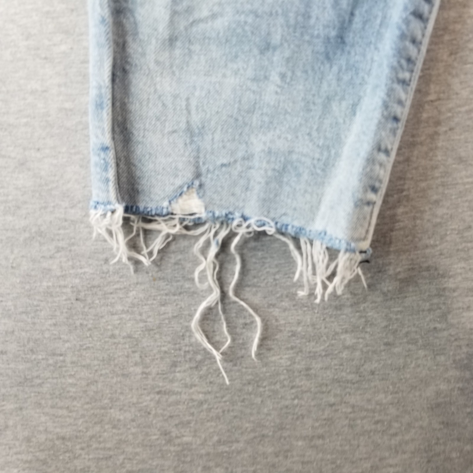 Gap Jeans Womens Sz 2/26R Universal Slim Boyfriend Light Wash Normcore Cute Nice
