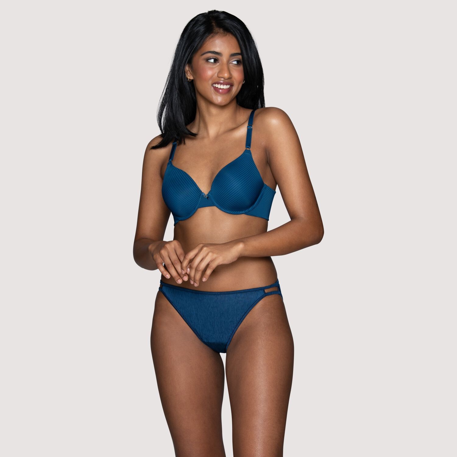 4 pairs VANITY FAIR String Bikini ILLUMINATION 18108 Panty Solid Colors 6 / M