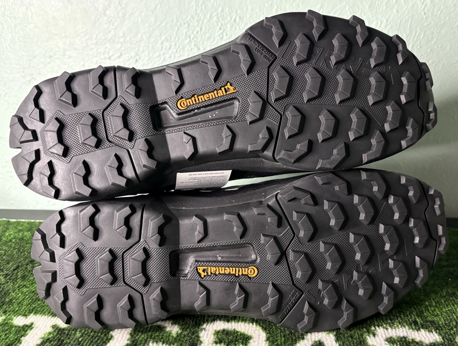 US Men’s 9 – Adidas TERREX AX4 “Black Carbon” HP7388, Hiking Shoes