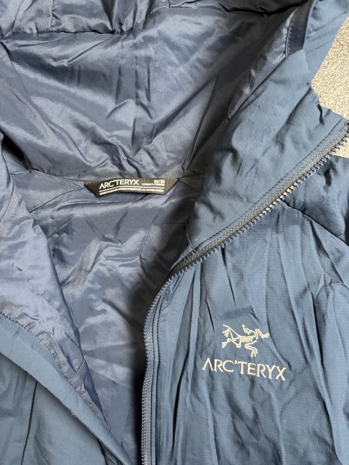 Arc’teryx Atom SL Hoody Womens Medium Full Zip Lightweight Blue Arcteryx Jacket