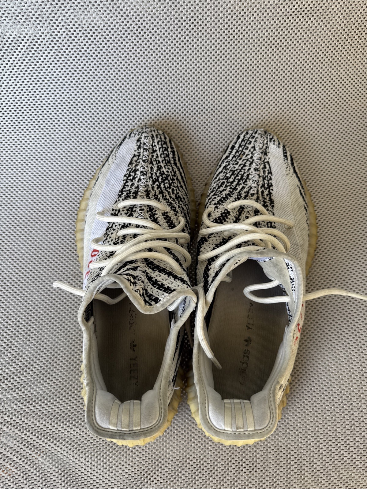adidas Yeezy Boost 350 V2 Men’s Size 11 Zebra White/Black CP9654