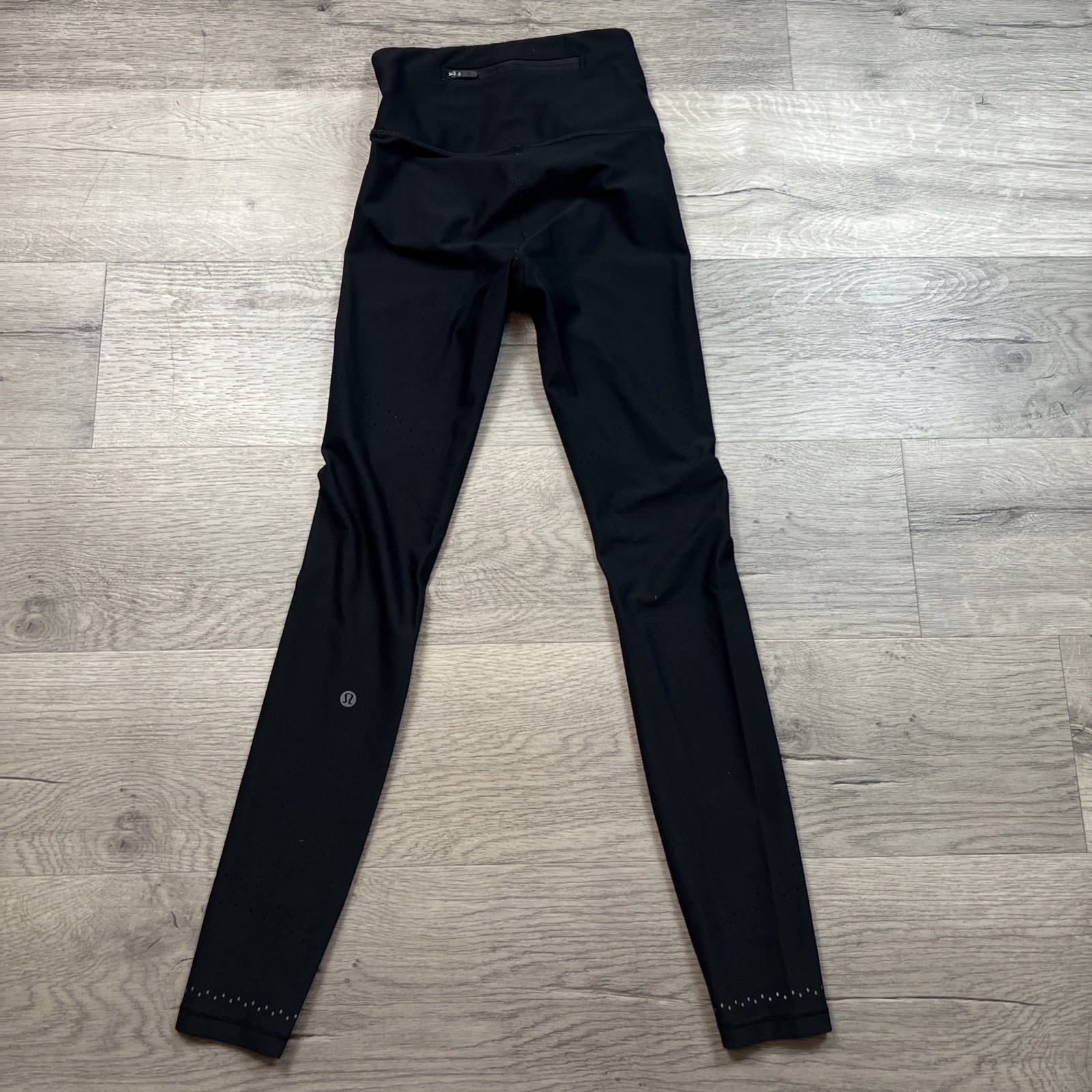 Lululemon Zoned In Tight 27” Zipper Pocket W5BBNS Moon phase Size 4 Perforated