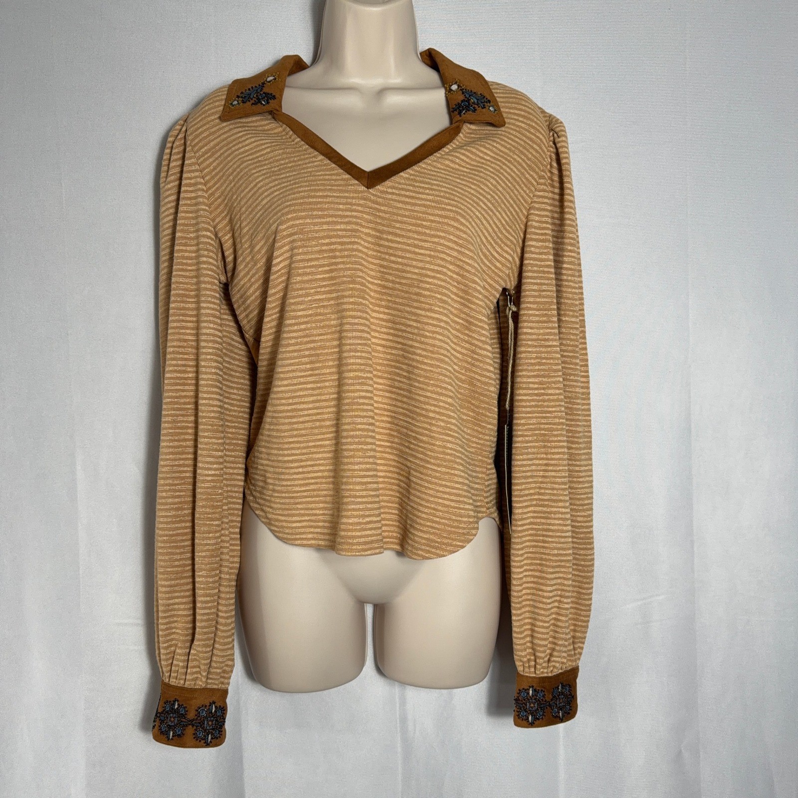 Double D Ranch Top Embroidered Beaded Cuff Stripe Dust Tan Women Size M NWT