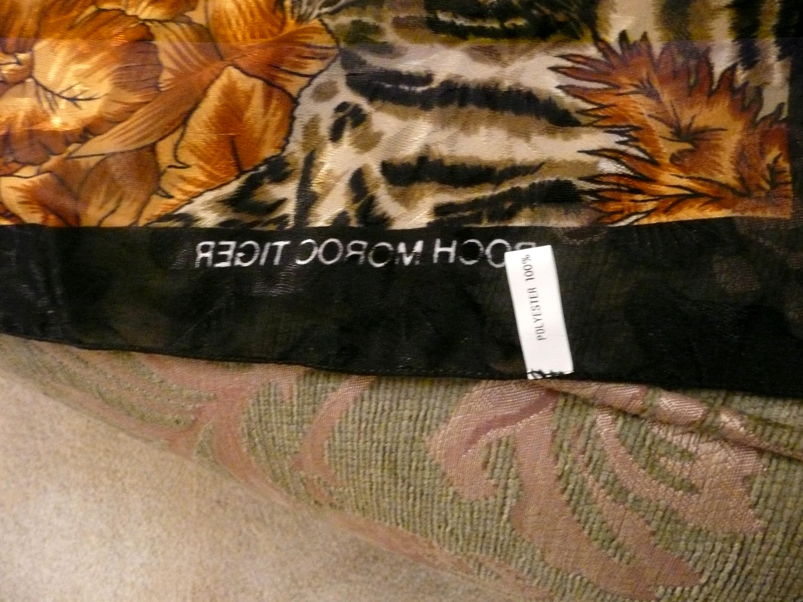 ANTIQUE GOLDEN BRONZE POLYSTER ANIMAL BIRDS TIGER SHAWL SCARF 1970 40″x 40″