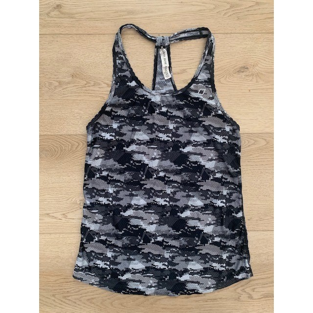 Lorna Jane Active Black Gray Camo Racerback Tank Top XS workout athletic