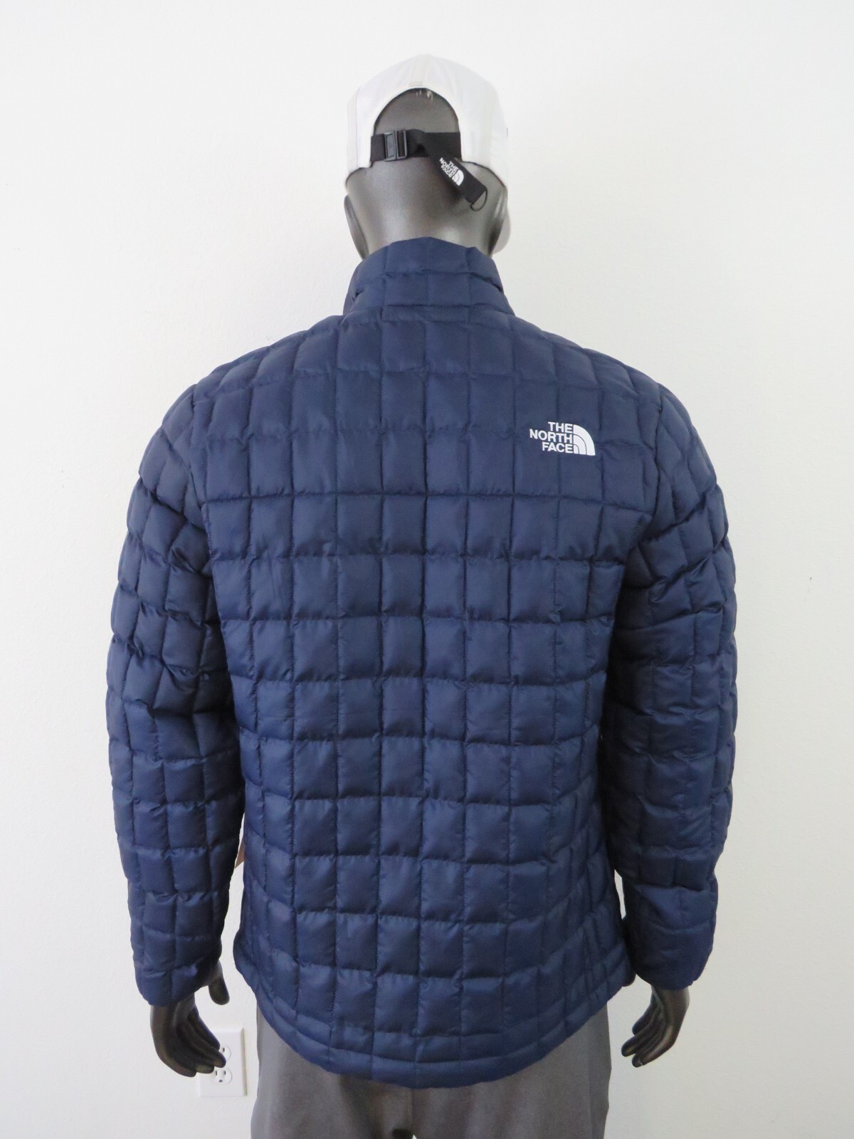 NWT The North Face Men’s Thermoball Insulated Jacket Summit Navy XL