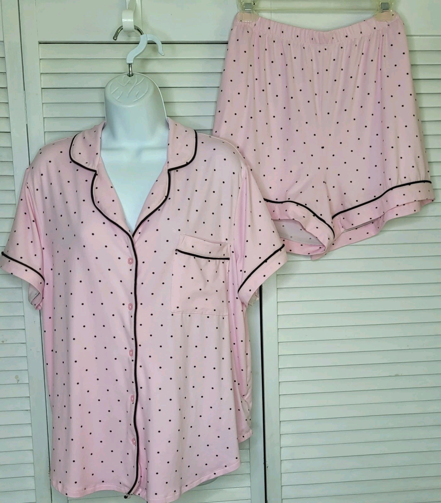 Joyspun Women’s Notch Collar Top & Shorts Pajama Set Pink Black Polkadot Sz: 2X