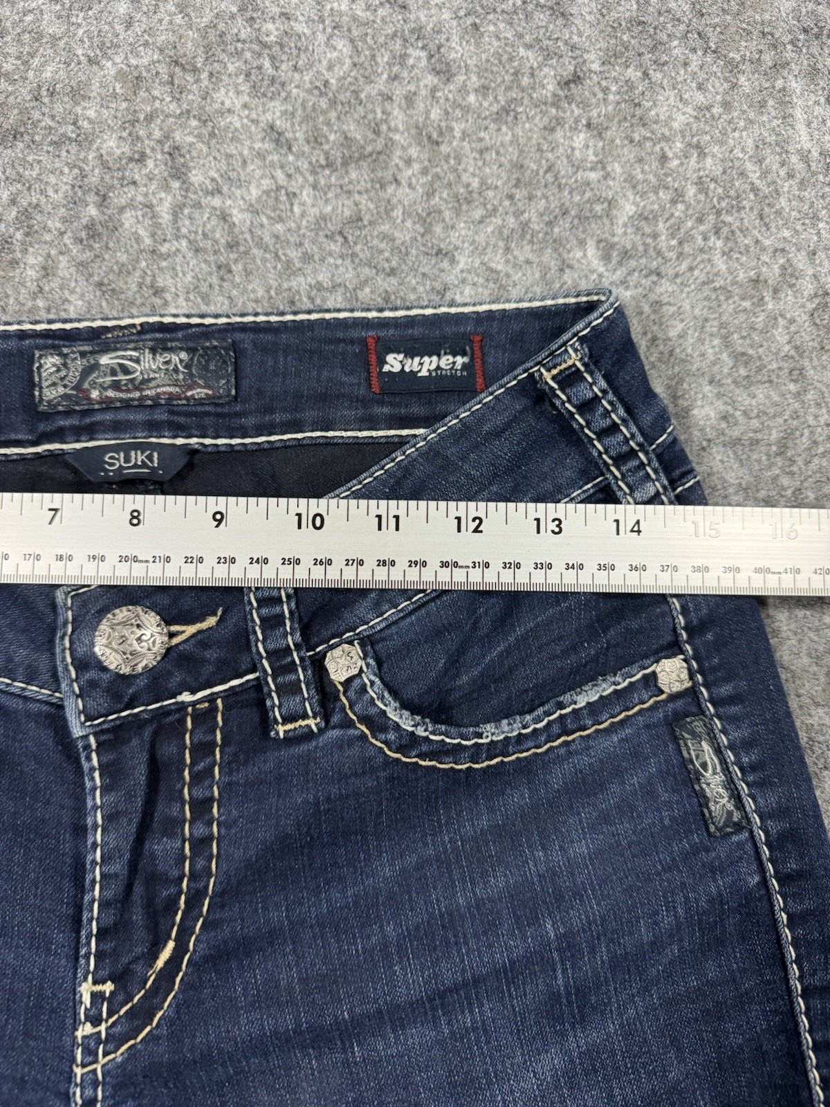 Silver Jeans Suki Super Stretch Jeans Women’s Size 27/31 Denim Dark Wash