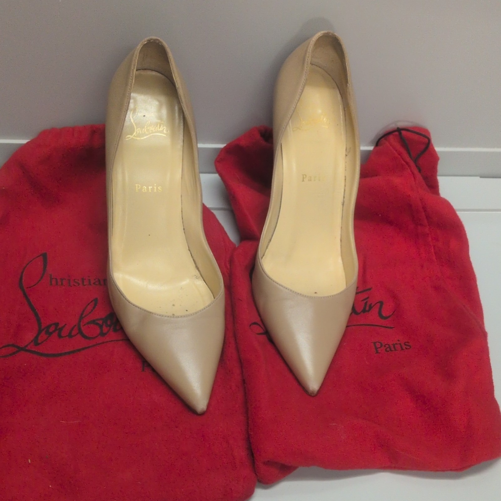 Christian Louboutin Beige Leather Pointed Toe Stiletto Pump Women’s US 9.5