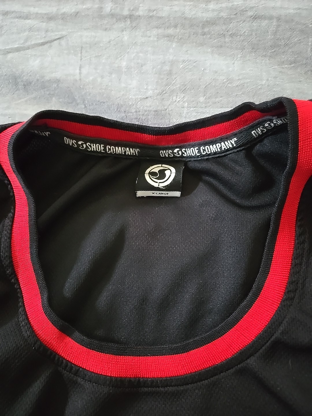 Vintage Y2K DVS Shoe Company Jersey Men’s Large Black Tank Top/Jersey Skate