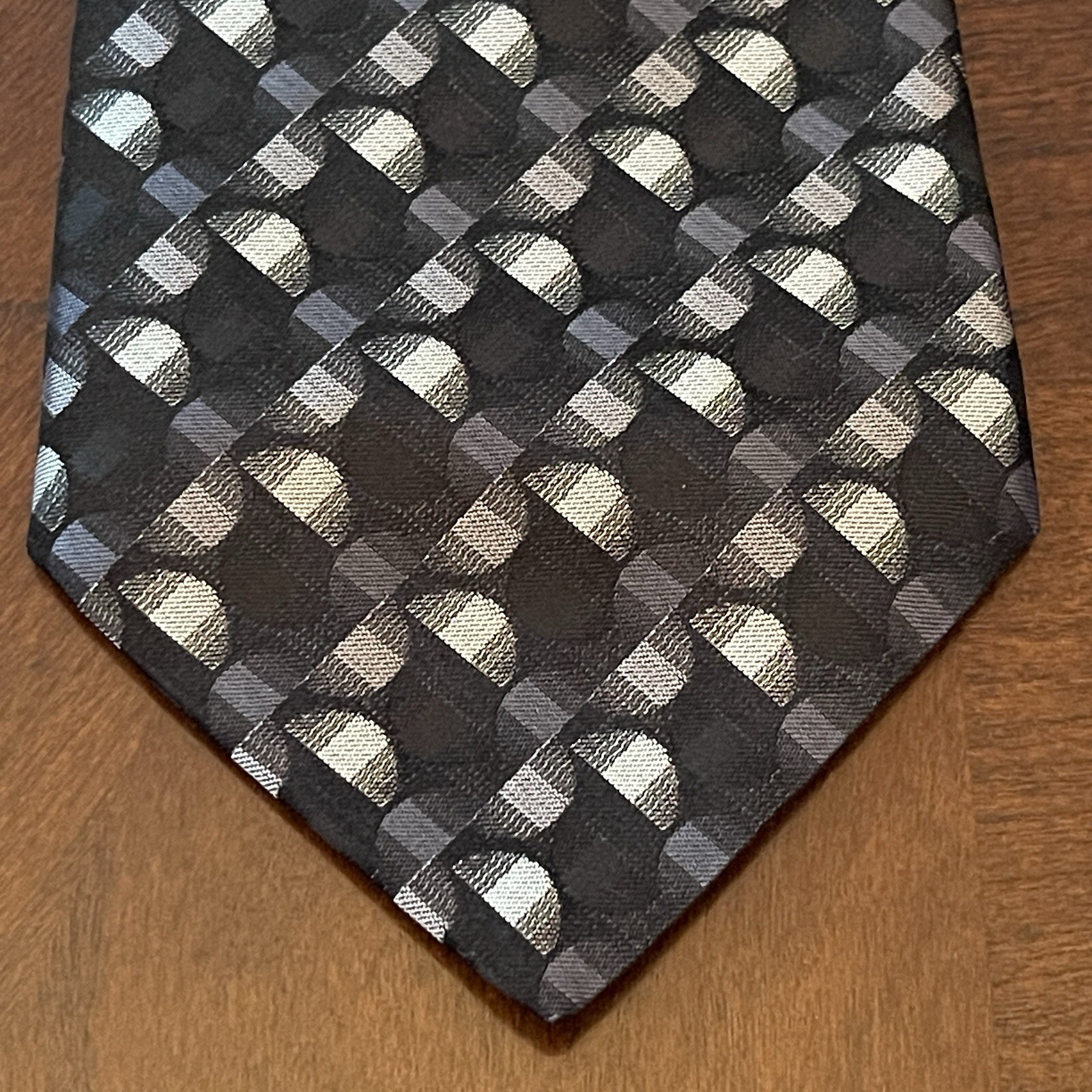 Vintage Murano Black Hand Made 100% Silk Men’s Neck Tie Made In USA