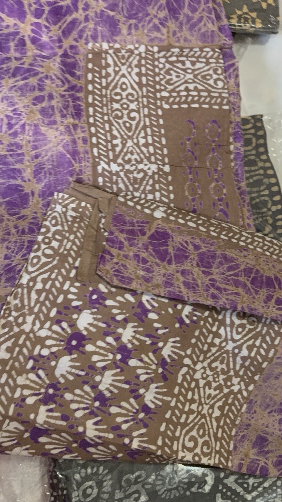 NEW 🆕, Cotton BATIK SAREE. ( Item#L3903 ) including blouse piece. Only $33