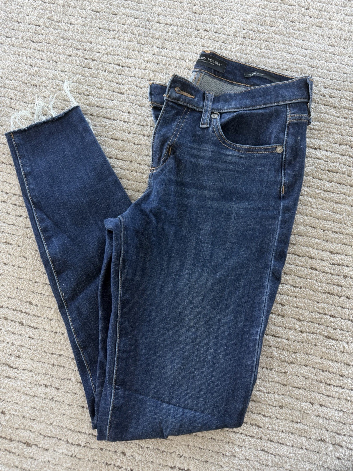 Banana Republic Premium Denim Dark Wash Mid-Rise Skinny Jeans 5-Pocket Blue