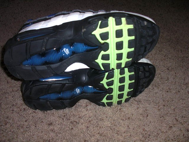 Nike Air Max 95 SE Sneakers Black Leather Double Swoosh Mens US 9.5 (DQ0268-001)