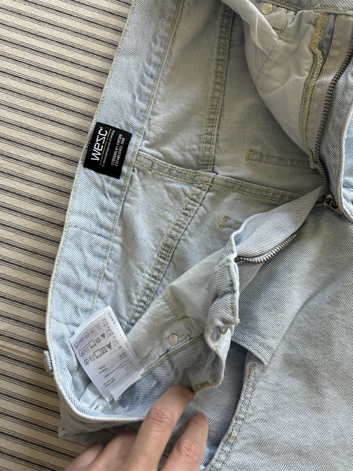 WESC Jeans Mens 30×32 Relaxed Fit Denim Cargo Blue Medium Wash 100% Cotton NWT