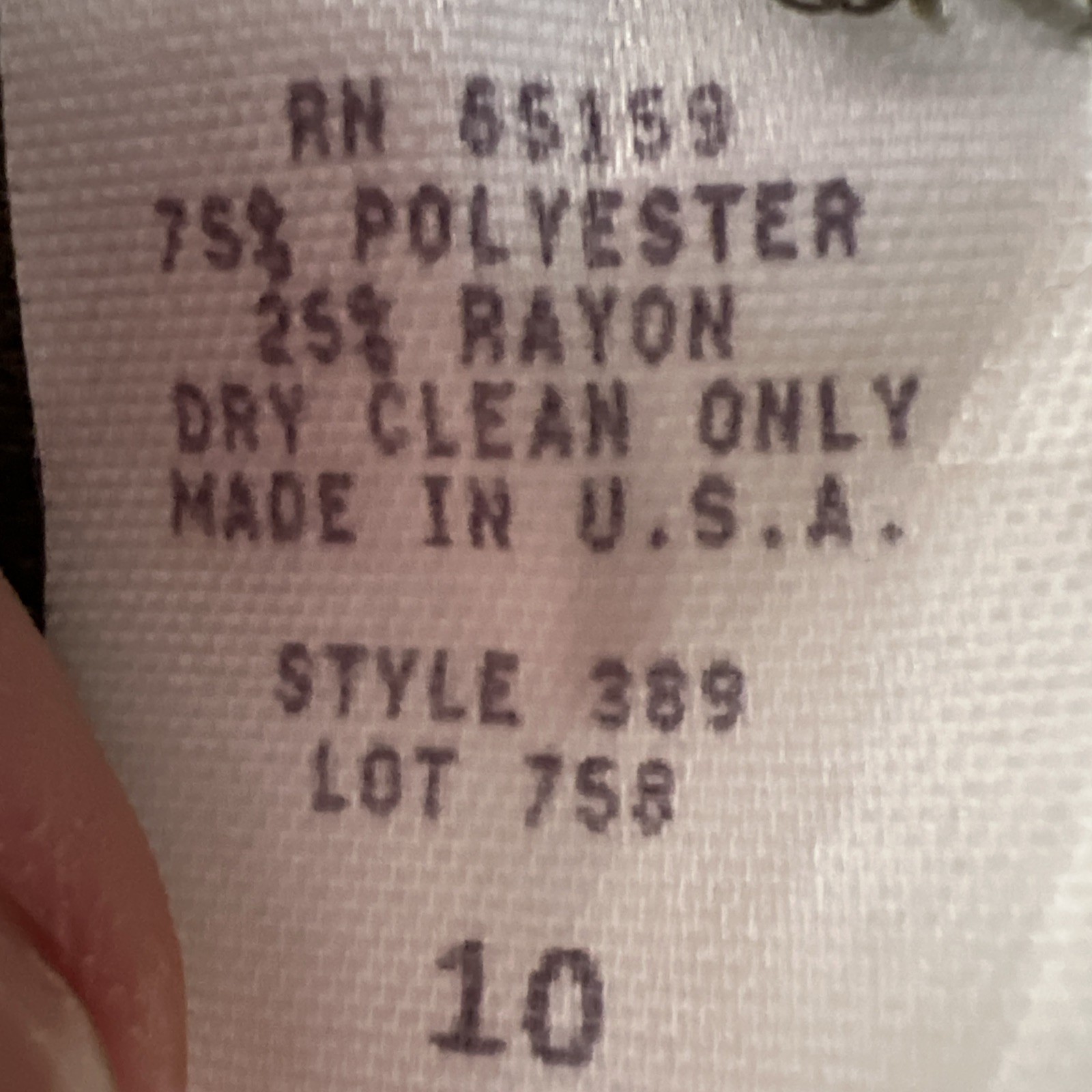 Khaki Pants Size 10 Waist 31; Hip 44;Rise 15; inseam 29.5;Polyester/ Rayon ￼￼ ￼￼