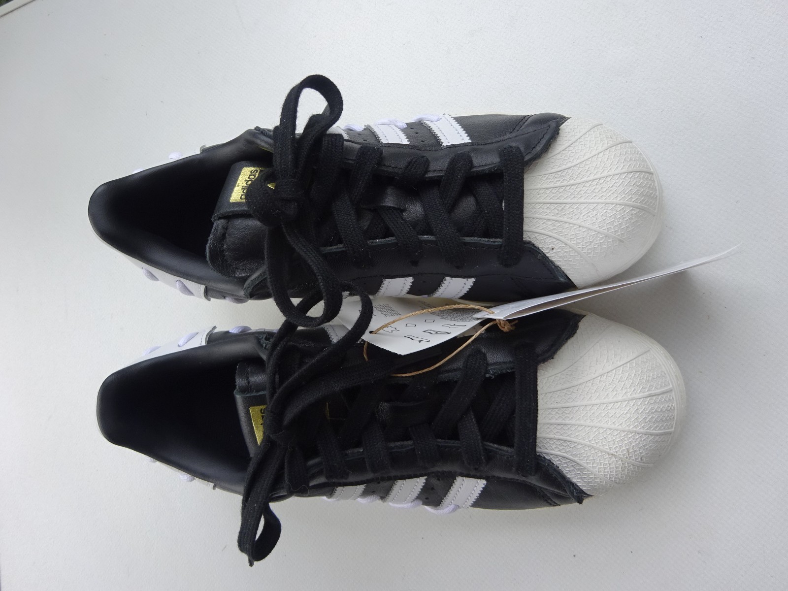 Adidas GX3419 stitched black white superstar trainers leather size 37 1/3 (UK4.5) new