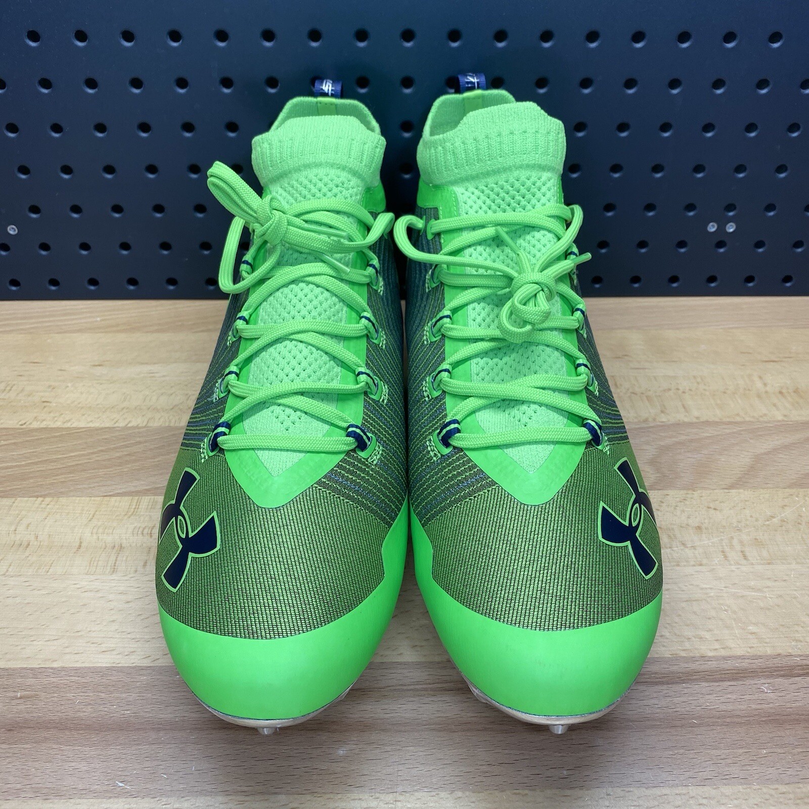 Under Armour Spotlight MC Grinch Green Chrome Football Cleats Men’s Size 14