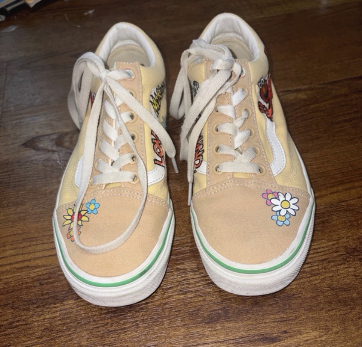 VANS Sesame Street x Old Skool Elmo Floral Canvas Low Top Lace-Up Beige