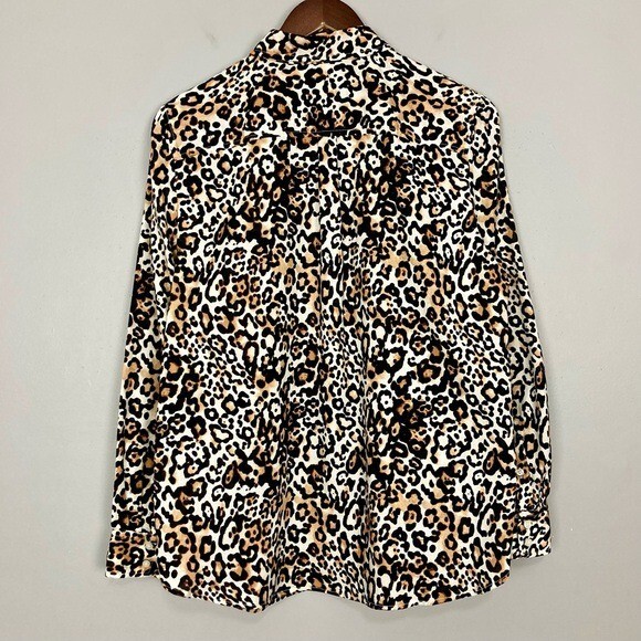 Talbots Classic Cotton Leopard Shirt Women’s Size L Button Front Neutral Chic