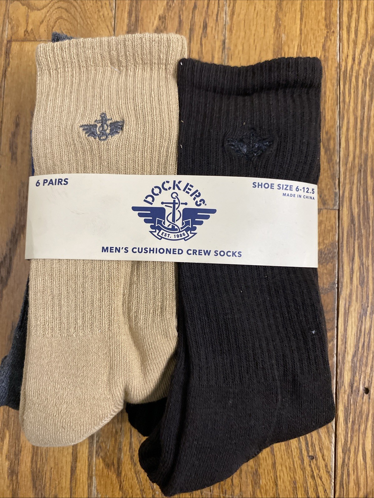 DOCKERS MEN’S Socks Cushioned Crew Socks – 6 PAIRS Assorted – SIZE 6-12.5