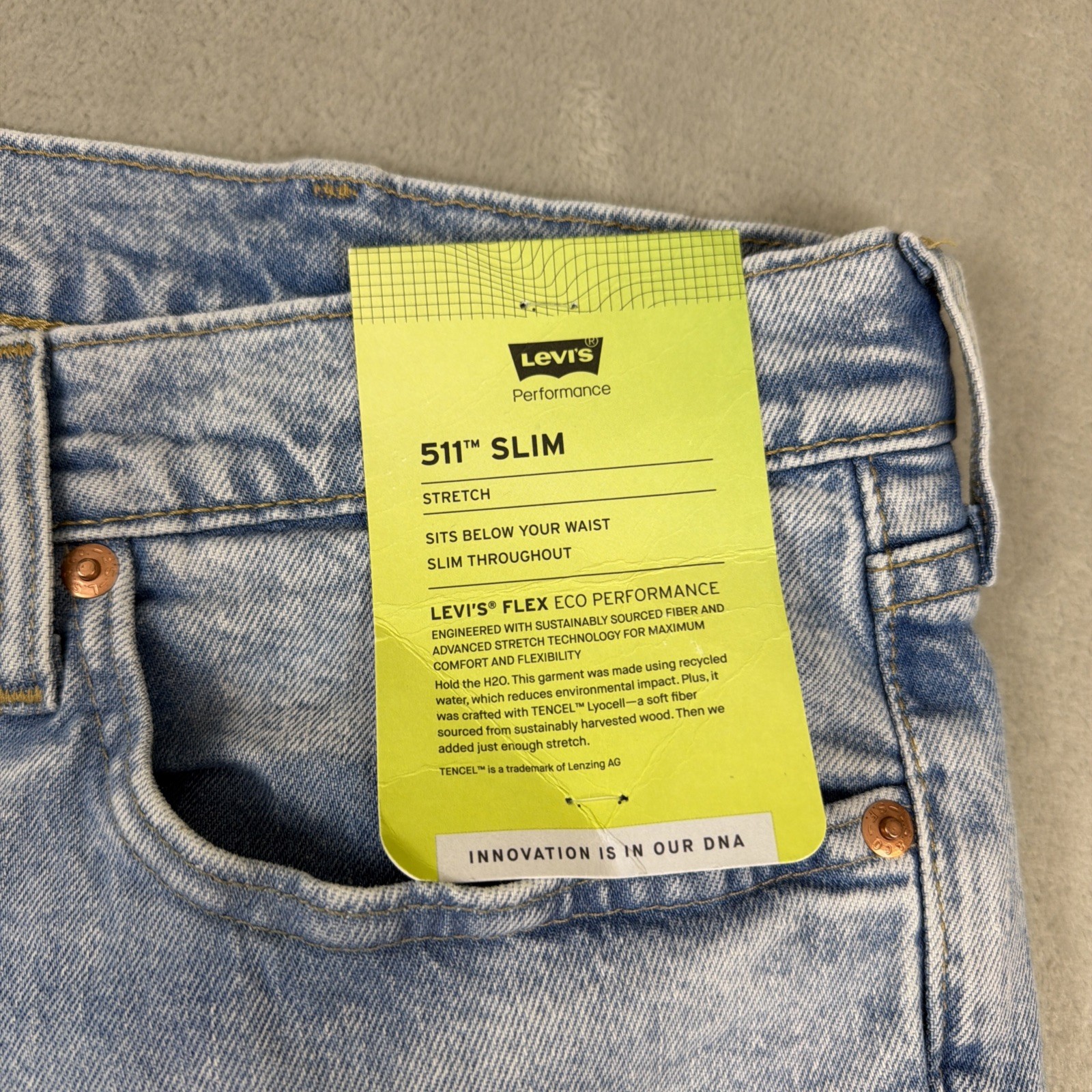 Levi’s Performance 511 Jeans Men’s 40×30 Slim Fit Blue Denim Stretch Light Wash