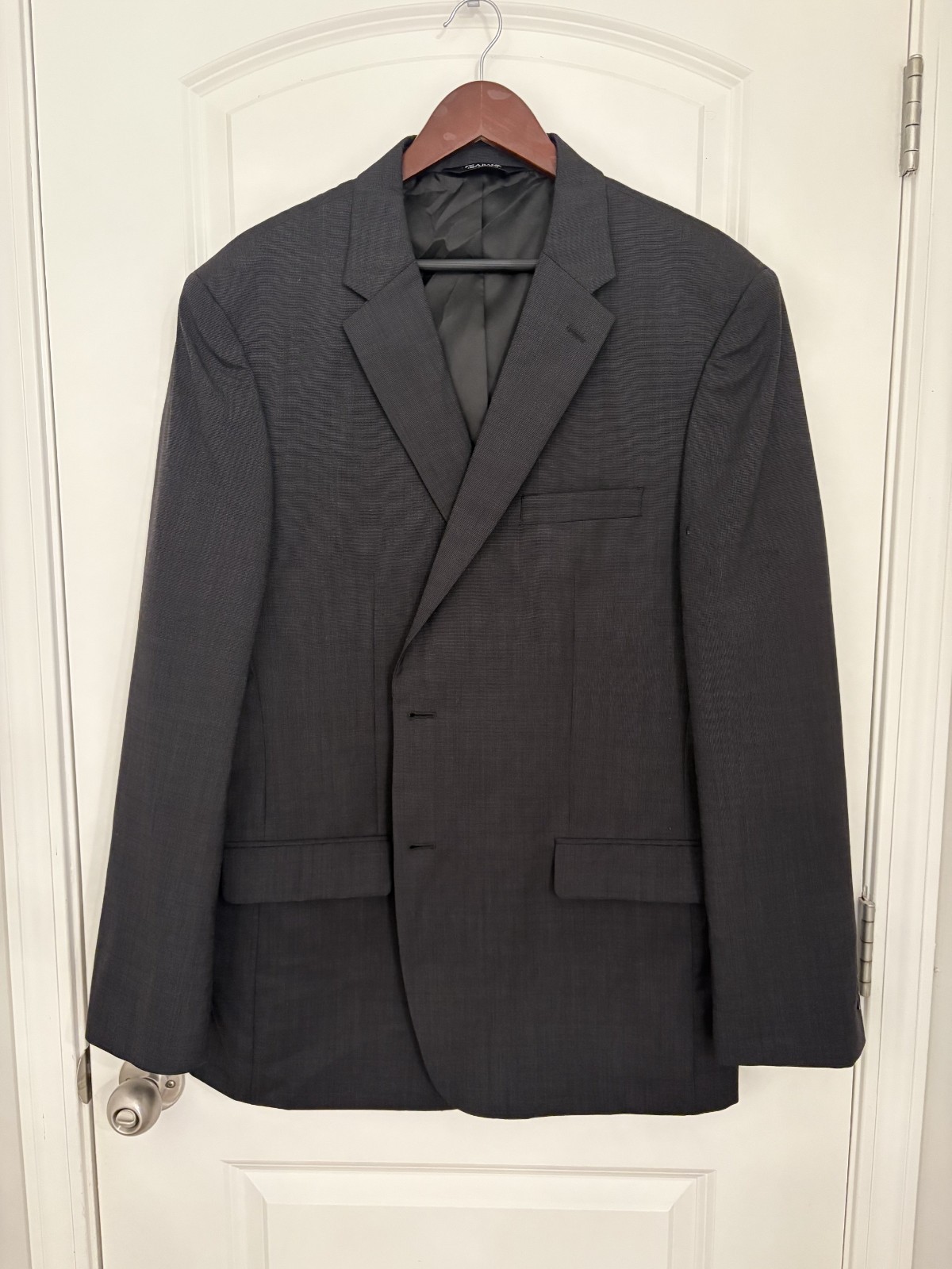 Men’s Blazers/ Sports Coat – Jos. A . Bank 46L Dark Charcoal – Great Condition!