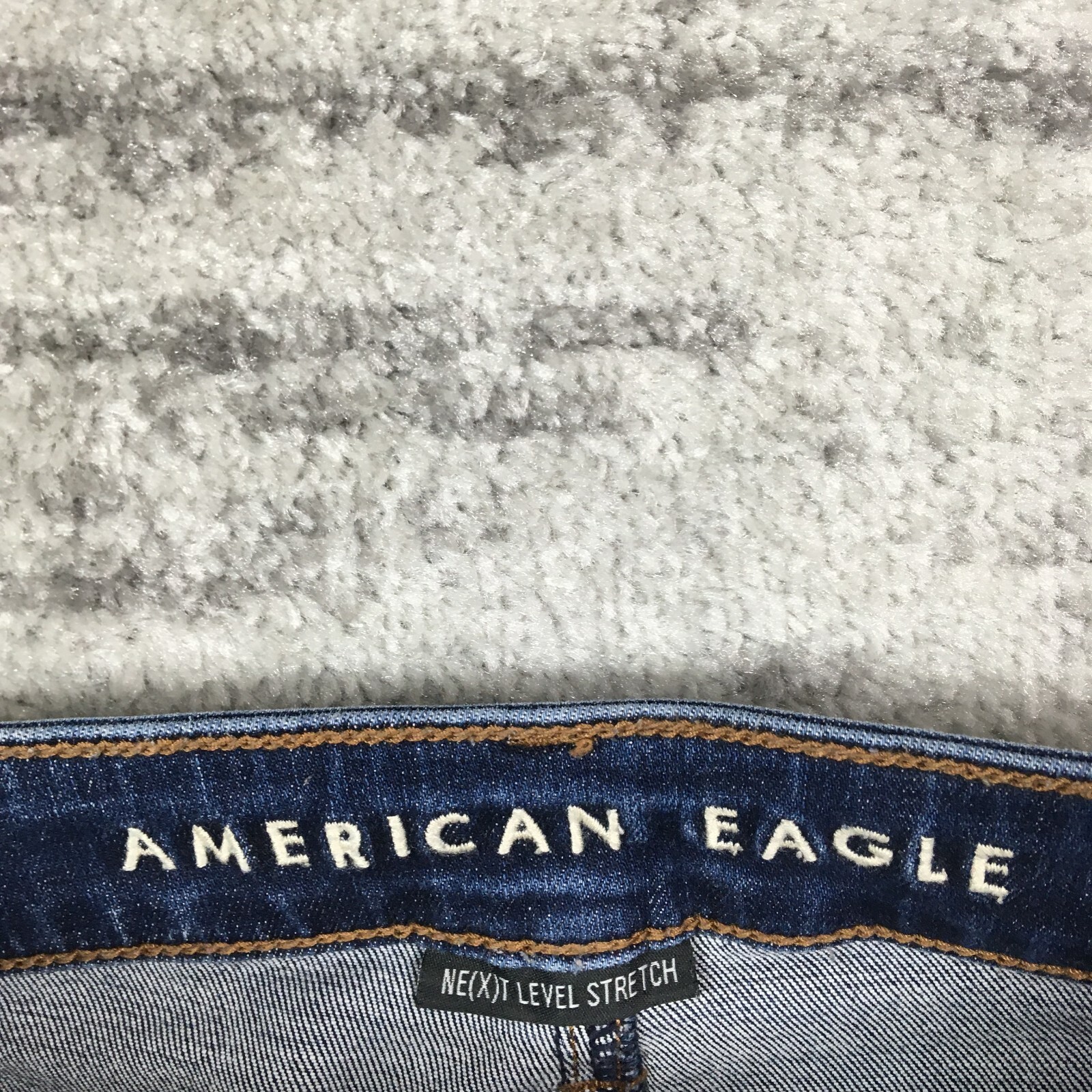 American Eagle Jeans Womens 4 Super Hi-Rise Jegging Distressed Raw Hem Blue