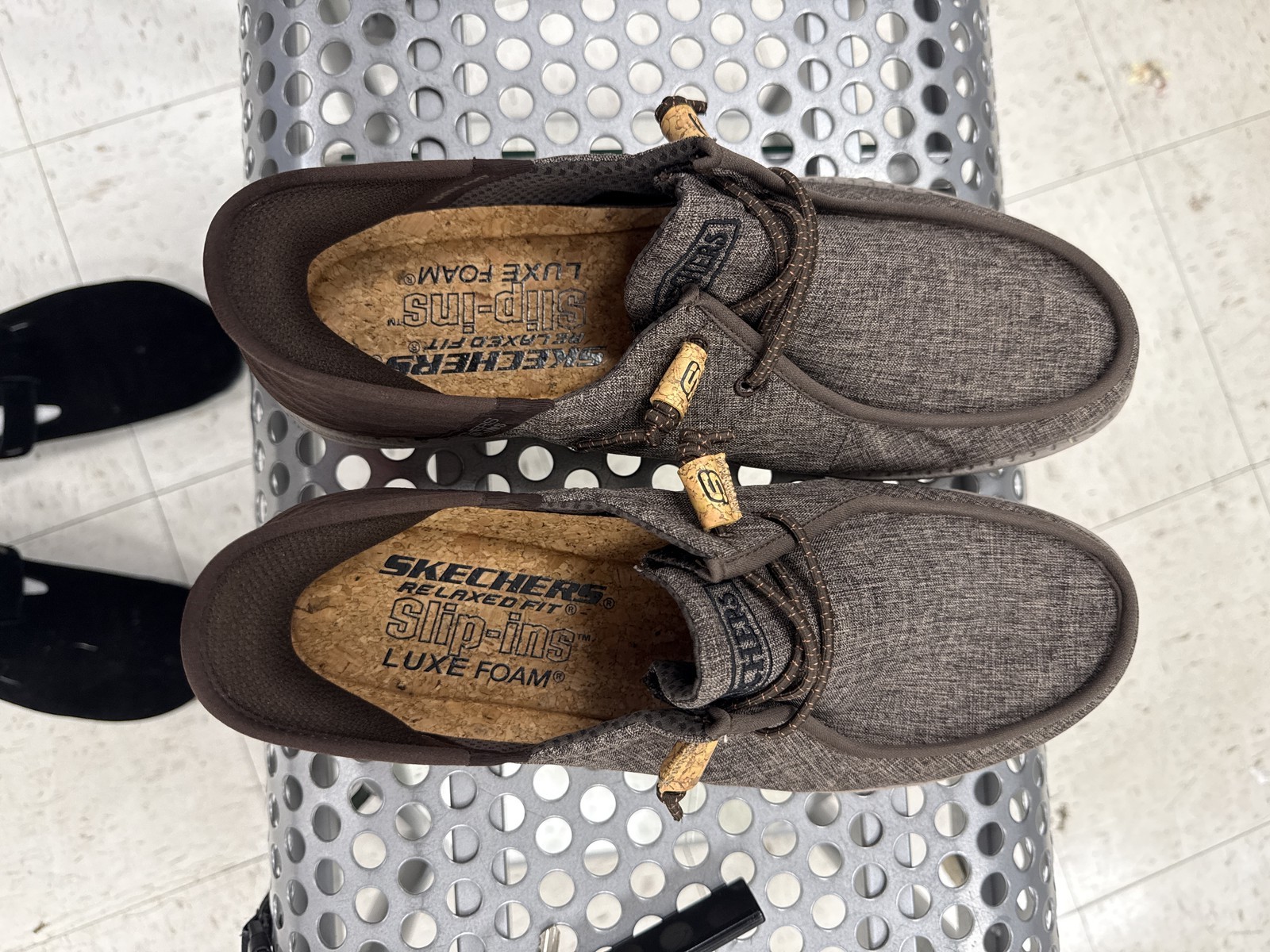 Skechers Men’s Slip-On Casual Shoes Gray Relaxed Fit Air Cooled Size 10.5