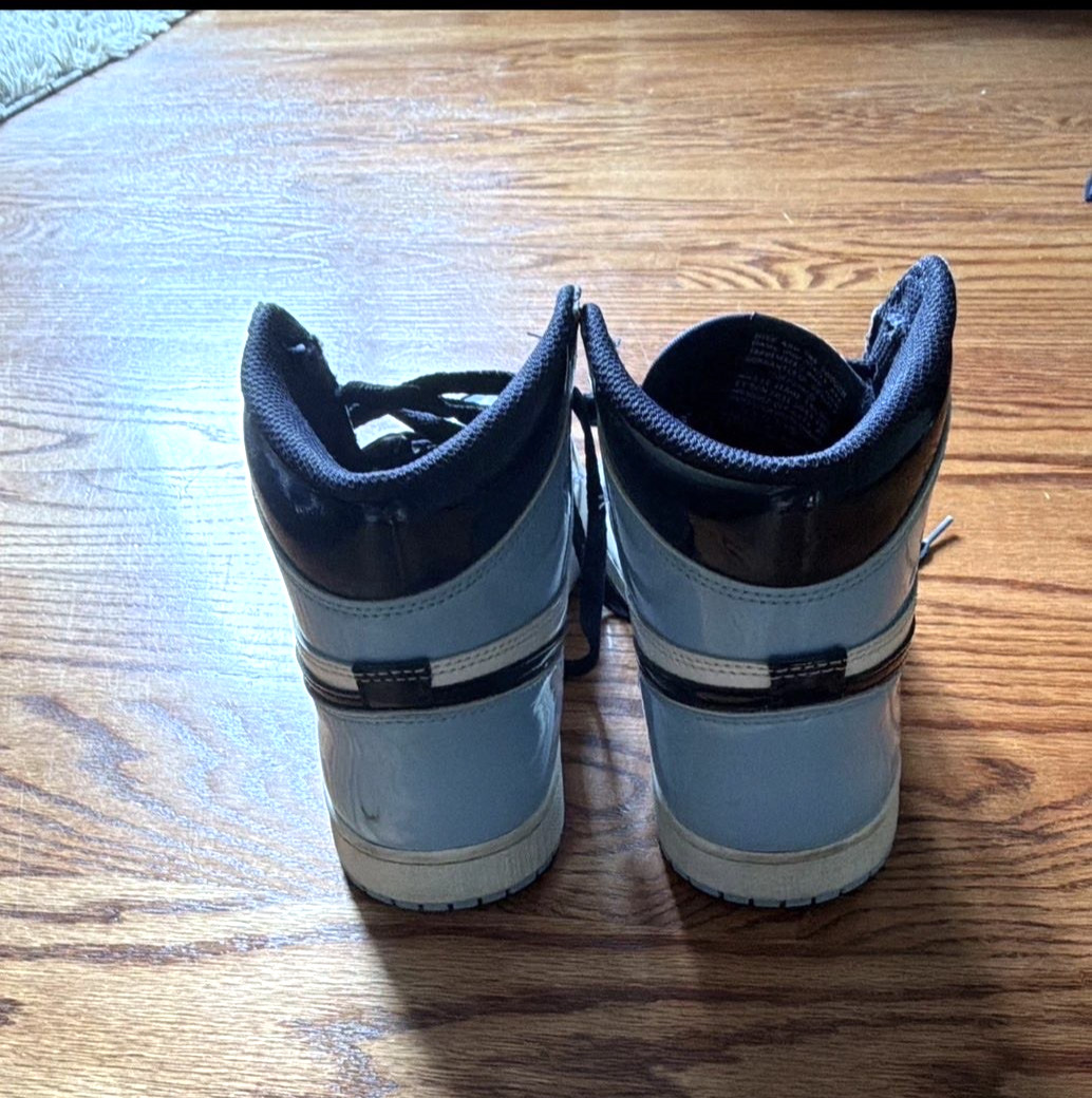 Nike Jordan 1 Retro OG High Obsidian Blue Chill-White