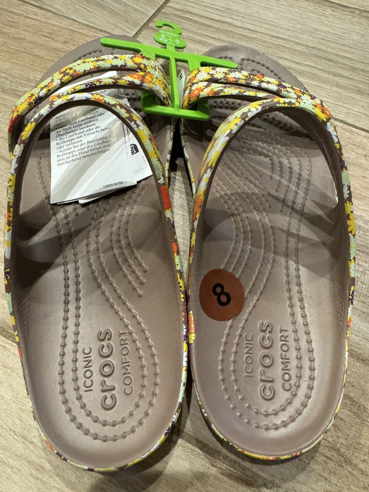 WOMEN’S CROCS KADEE II TRUFFLE/RETRO FLORAL Z STRAP WATER FRIENDLY SANDALS 8 NWT