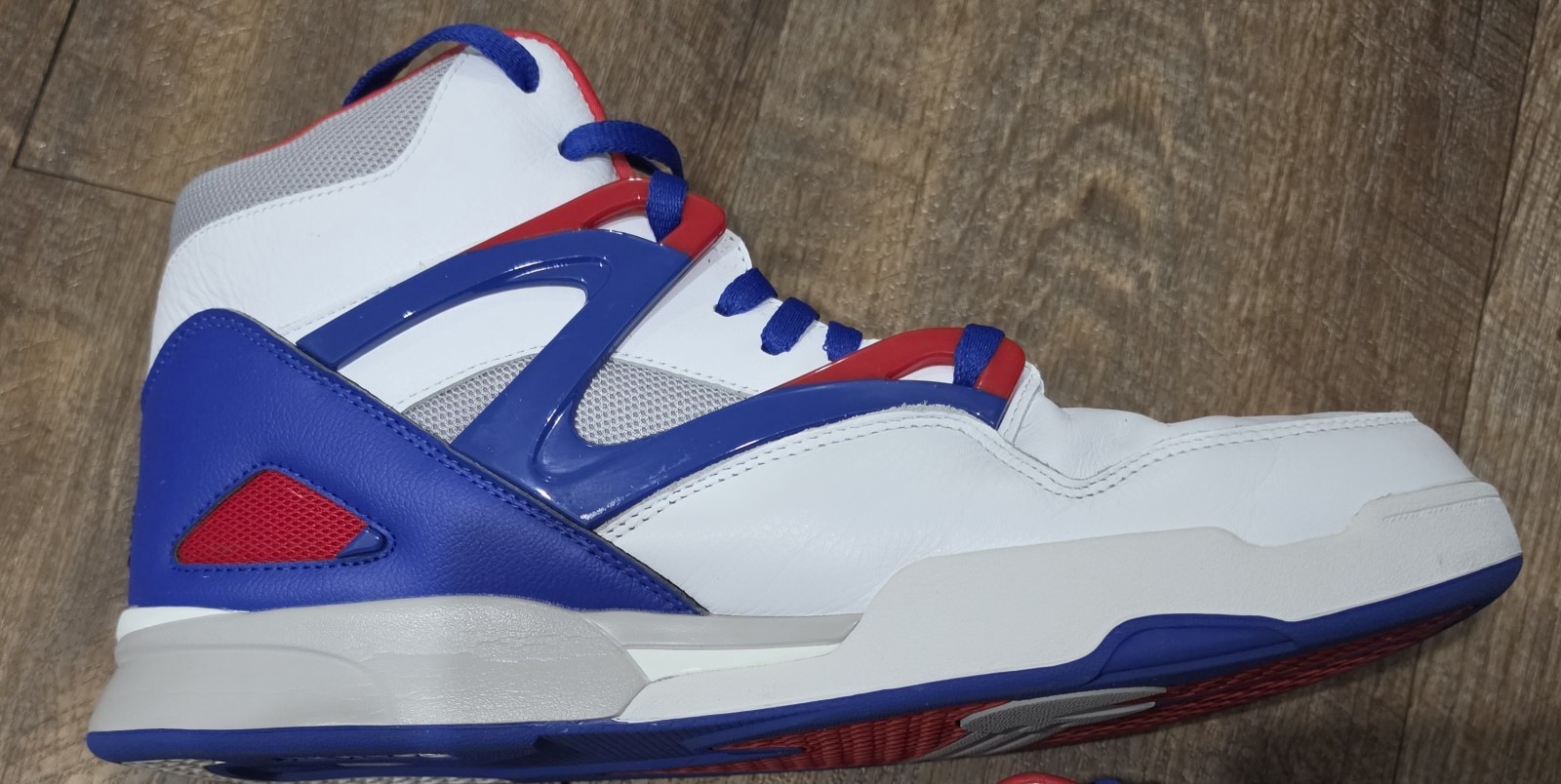 Reebok Pump Omni Zone II Hexalite Red White Blue Men’s Size 15 HO1315