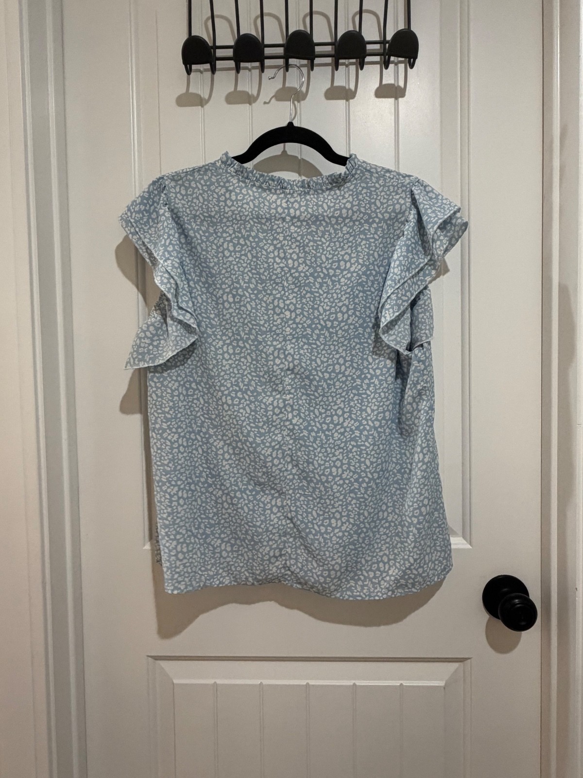 No Tags. ~ Large. Light Blue Patterned Short Sleeve Blouse with Ruffle Sleeves
