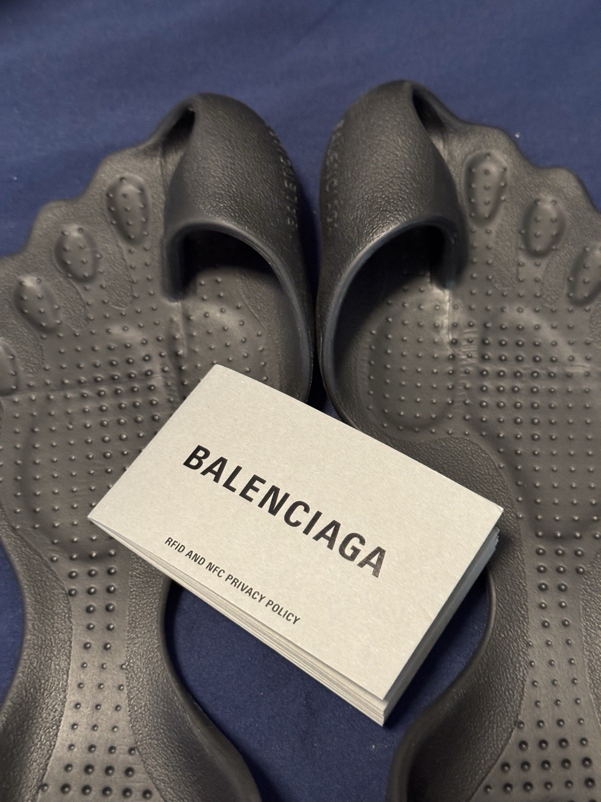 Balenciaga Zero Men’s Black Slip-On Low Top Sneaker Athletic Casual