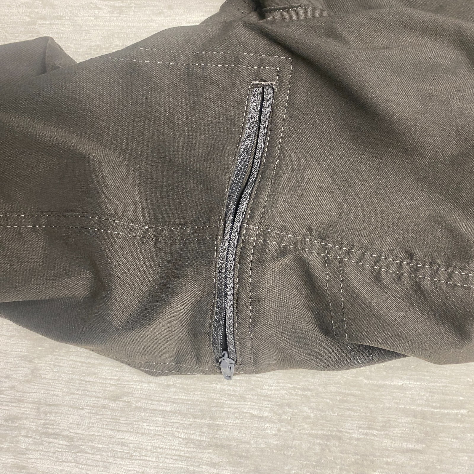Wrangler All Terrain Cargo Pants Mens 30×32 Gray 2 Way Stretch Straight UPF 50