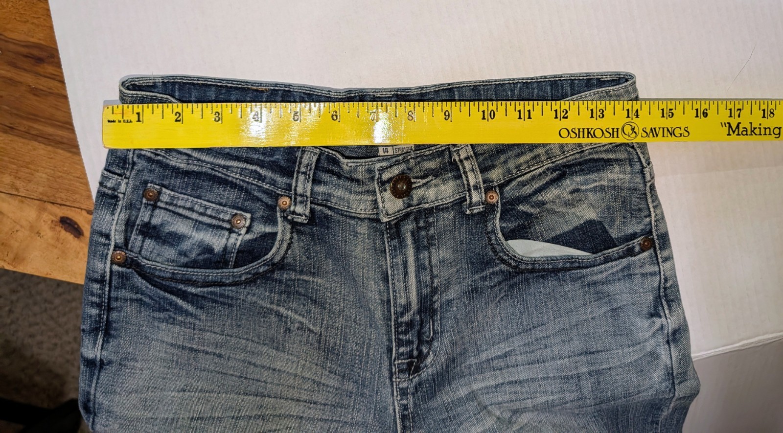 FLY PAPER Straight Mid Rise Med Wash Blue Denim Jeans Women’s Size 14