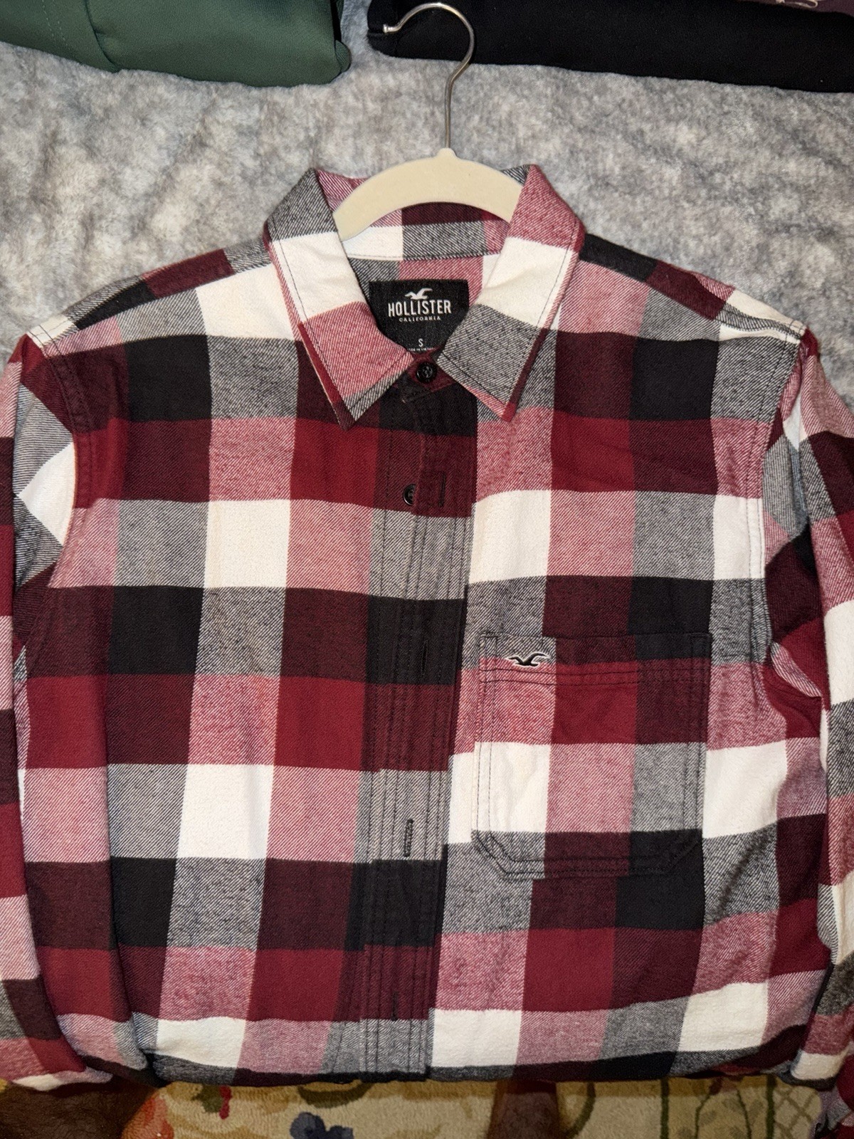 Holister Men’s Flanel Button Up Shirt Size M Red Plaid