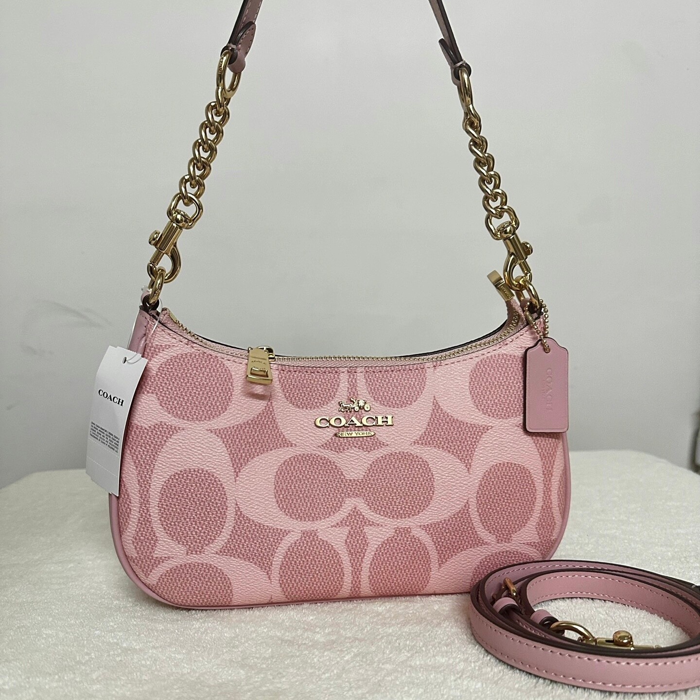 COACH Teri 24 CAL51 Shoulder Bag In signature canvas/Gold/Powder Pink New