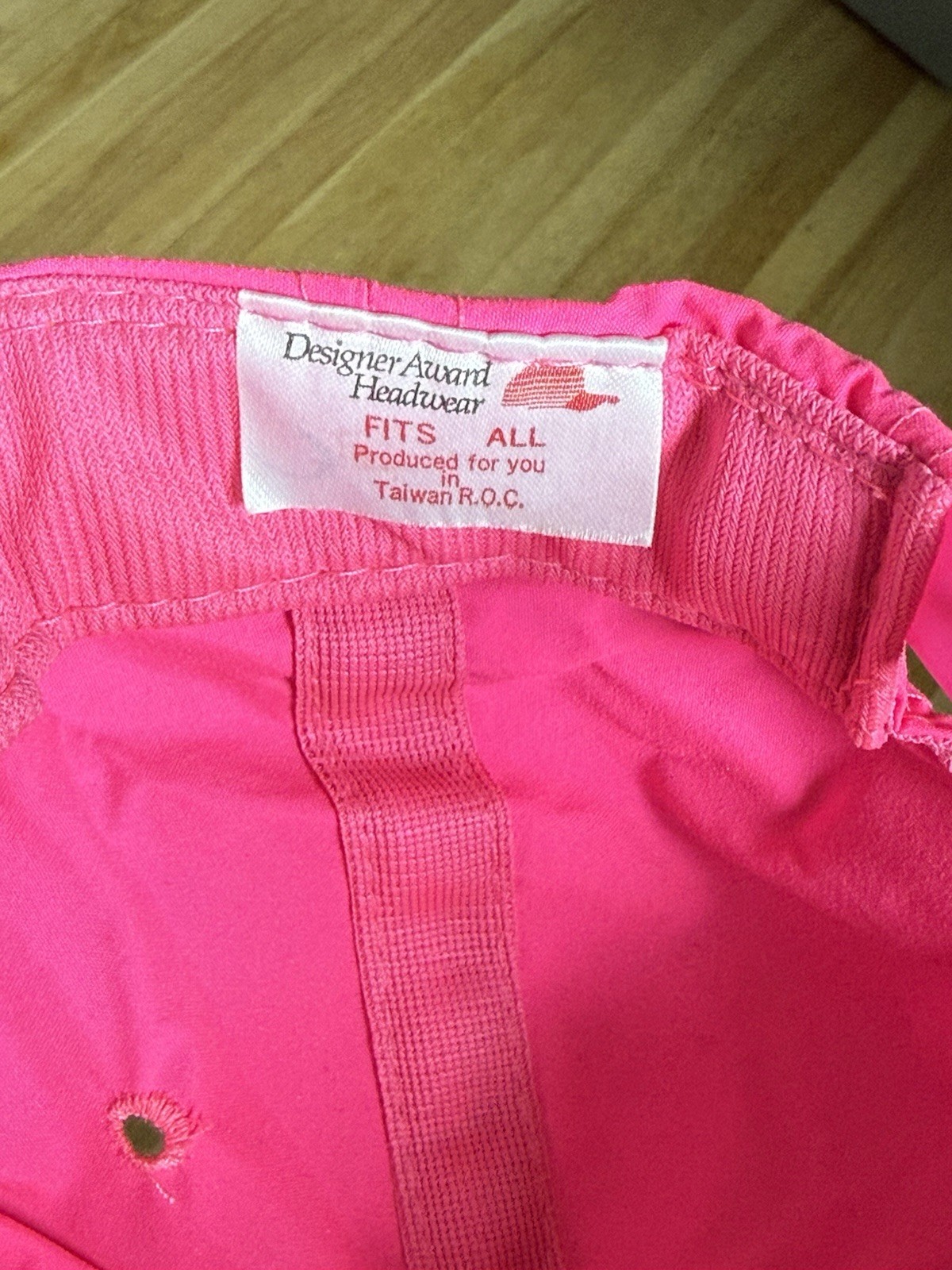 Vintage Peterbilt Class Attracts Class Neon Pink Rope Snapback Hat 1980s Trucker