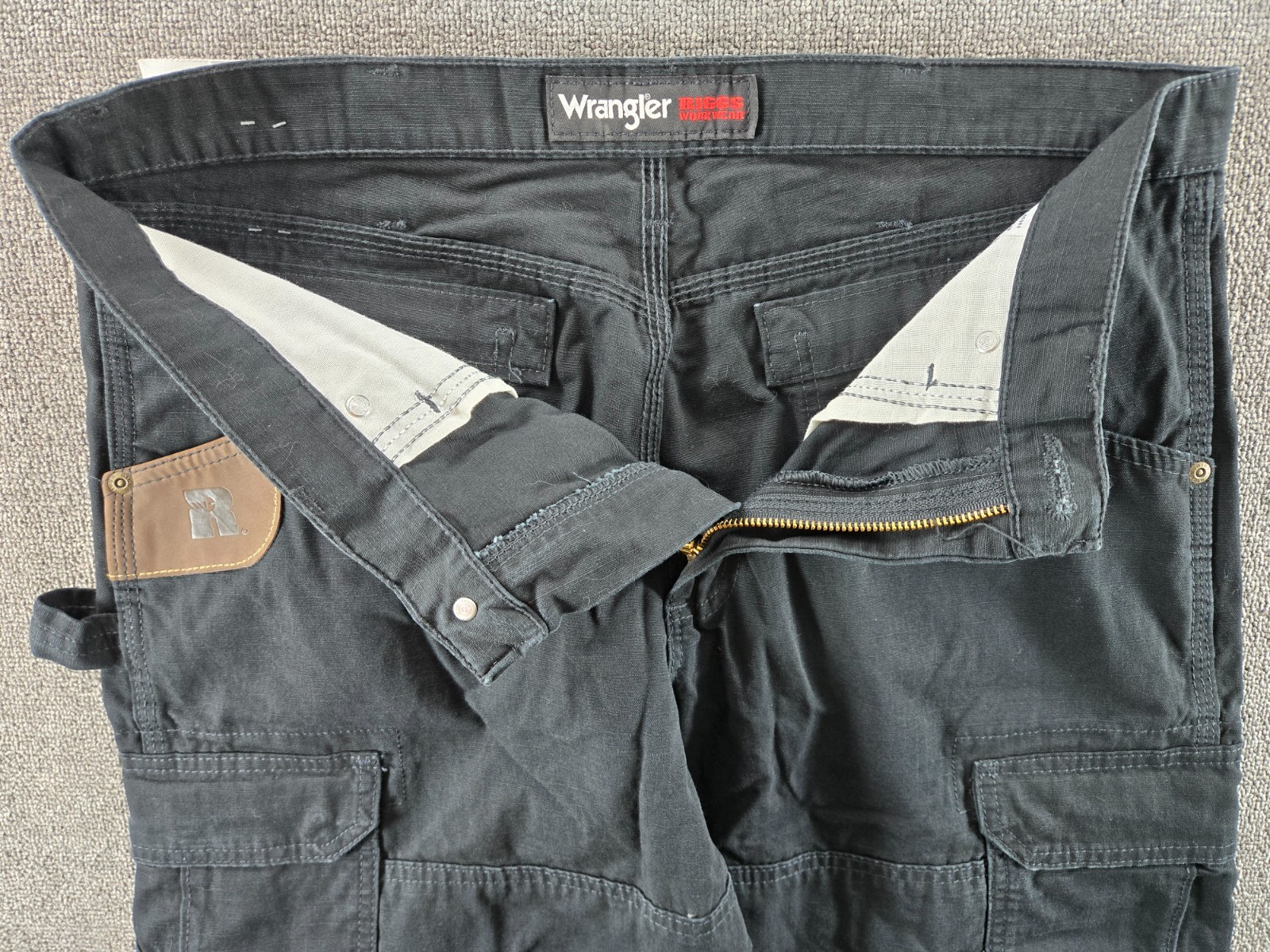 Wrangler Riggs Ranger Pants NWT Men’s 34×30 Black Cargo Rip Stop Cotton Workwear
