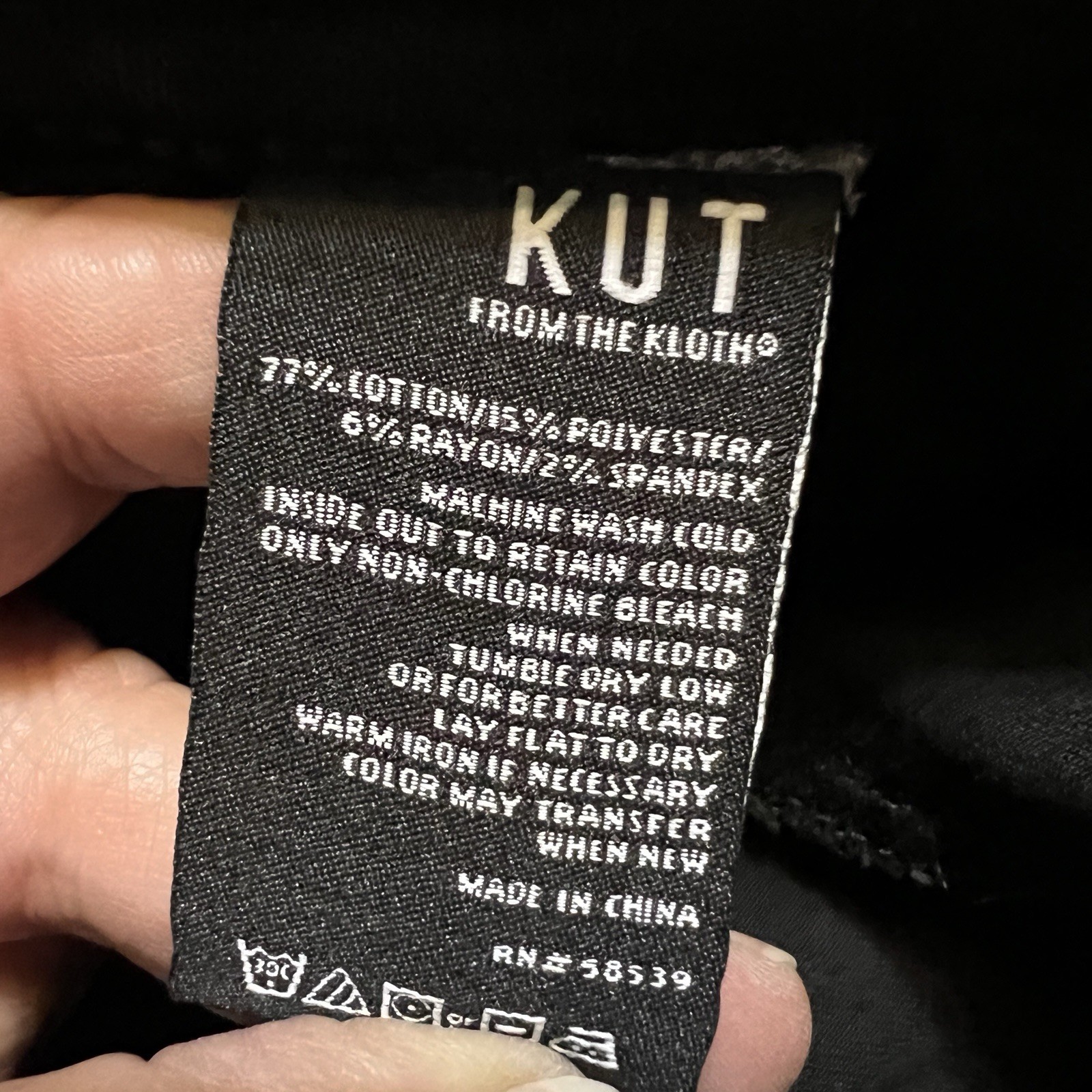 Kut From The Kloth Size 2 26W Mid Rise Diana Skinny Stretch Black Jeans