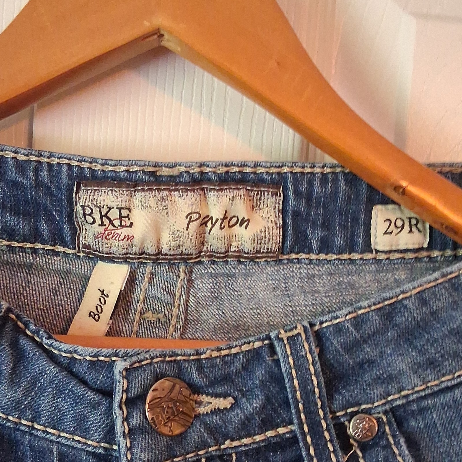 BKE Women’s Bootcut Jeans Blue Medium Wash Low Rise 5-Pocket Button Accents